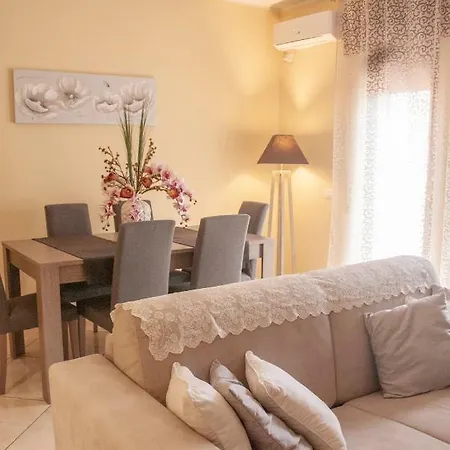 Comfort House Con Piscina Apartment Sorrent