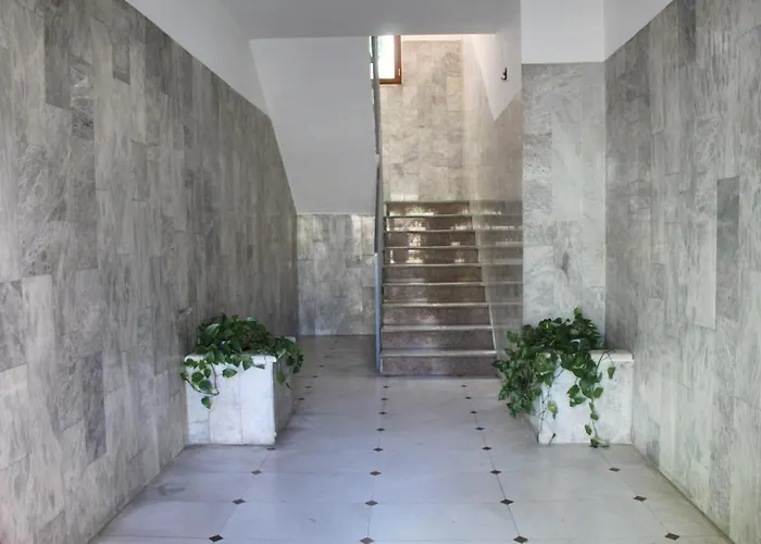 Apartment Comfort House Con Piscina