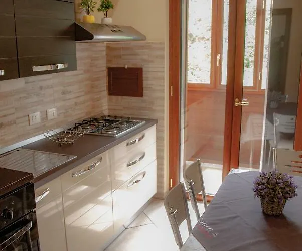 Comfort House Con Piscina Сорренто